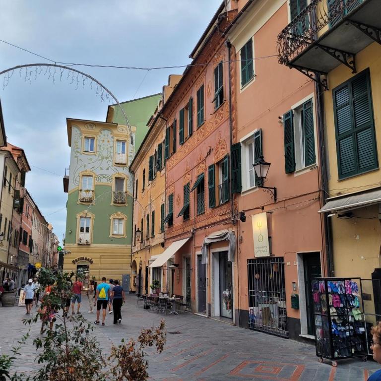 Appartamento centro storico loano con ascensore posto auto wifi - Apartamento de 1 dormitorio - 11