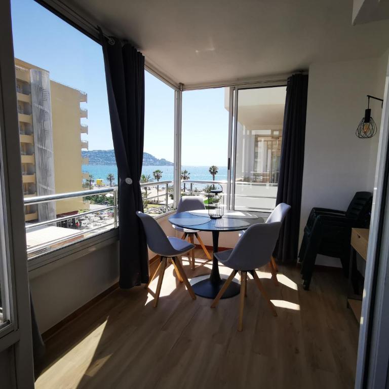 Spacieux Appartement Rose front mer et piscine - Apartamento de 1 dormitorio - 46