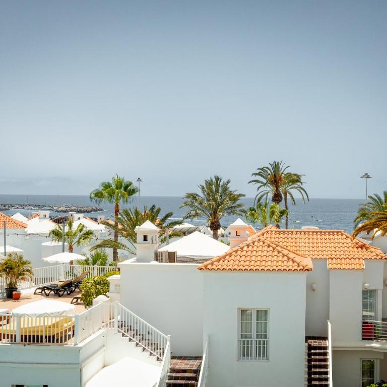 Spacious apartment with ocean view - One-Bedroom Apartment - 20