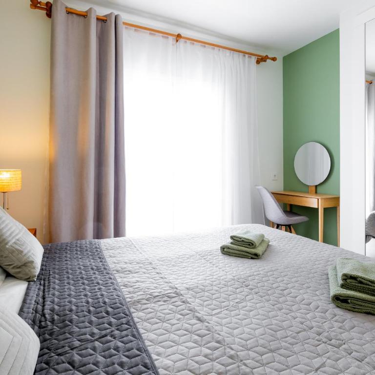 Spacious apartment with ocean view - One-Bedroom Apartment - 21