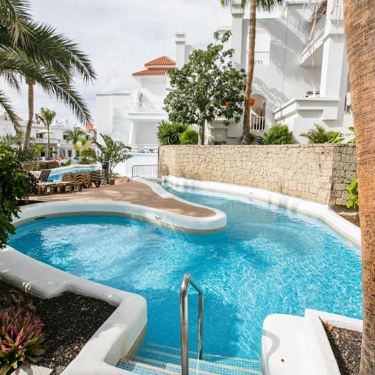 Spacious apartment with ocean view - One-Bedroom Apartment - 34