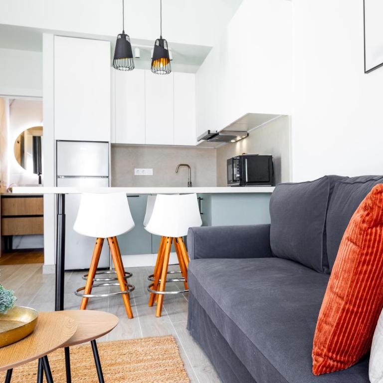Spacious apartment with ocean view - One-Bedroom Apartment - 5