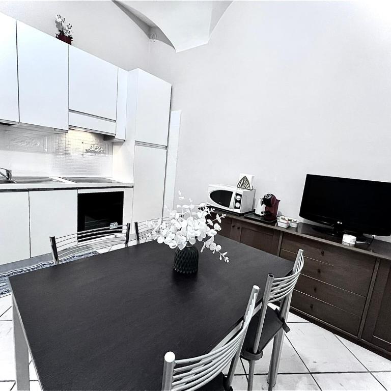 Rome Is Home - Appartamento con 2 Camere da Letto - 9