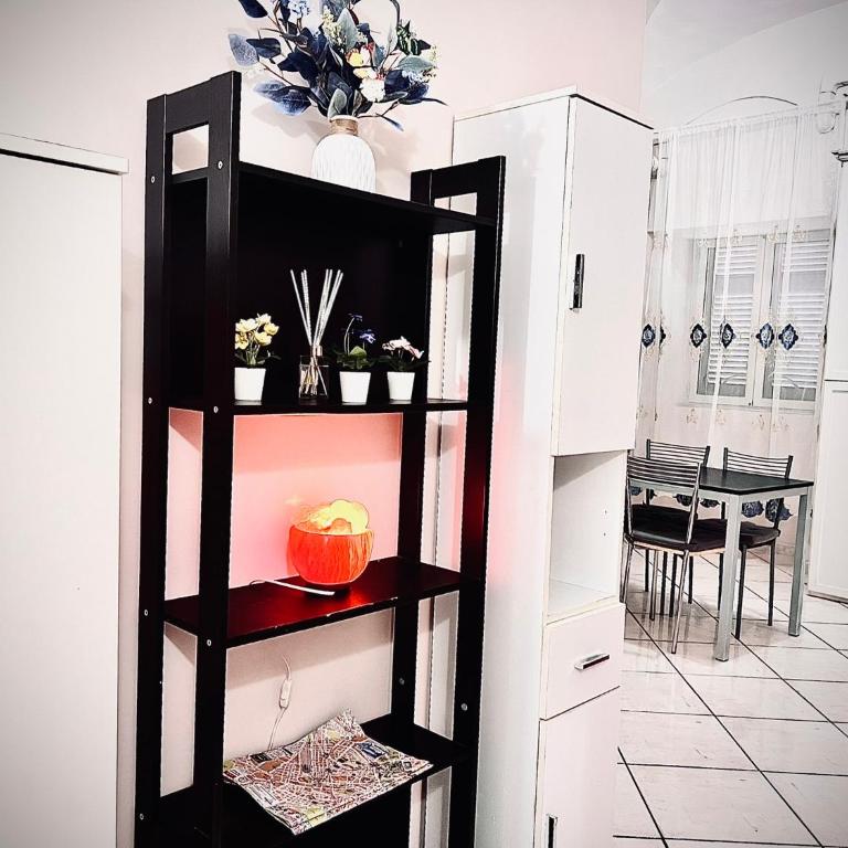 Rome Is Home - Appartamento con 2 Camere da Letto - 13