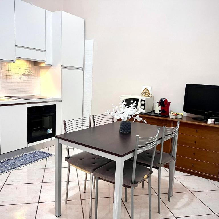 Rome Is Home - Appartamento con 2 Camere da Letto - 16