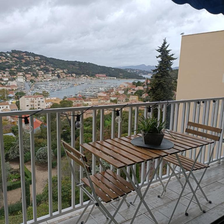 Vue magnifique sur le port appartement 80m2 piscine tennis parking climatisation - Apartamento de 2 dormitorios - 21