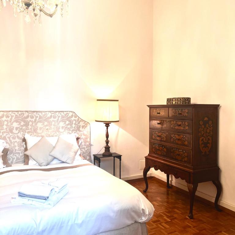 Luxury Liberty Apartment - Deluxe Apartment - 20