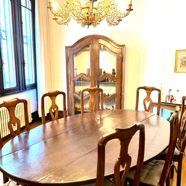 Luxury Liberty Apartment - Deluxe Apartment - 45