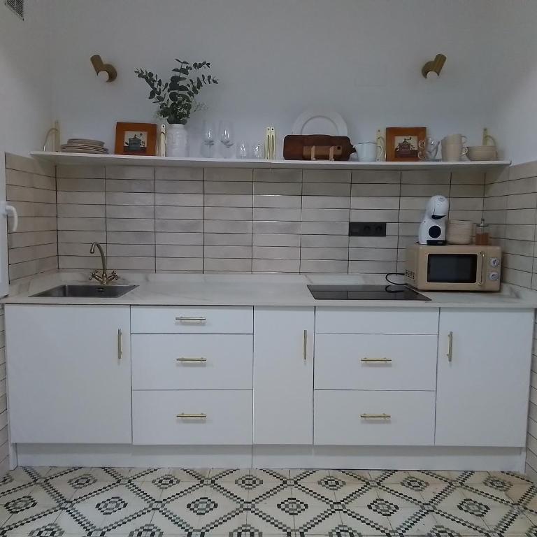 Arbetick piso asequible y bien comunicado - Apartamento de 2 dormitorios - 4