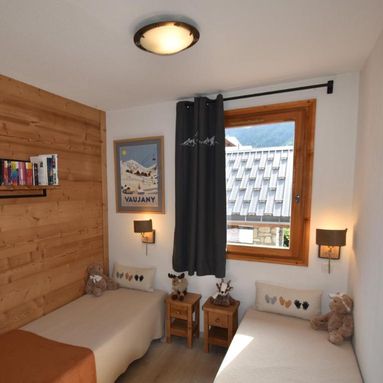 VAUJANYLOCATIONS - Les Valmonts - Appartement avec Vue sur la Montagne - 12