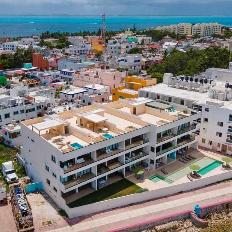 Playa Norte Oceanfront Remote Work Plus Concierge - Three-Bedroom Apartment - 57