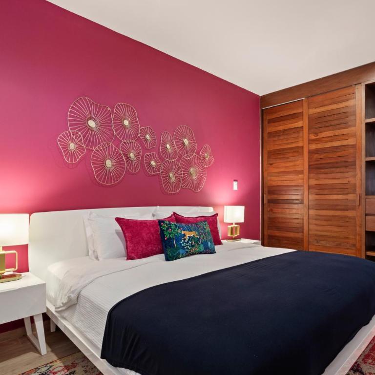 Playa Norte Oceanfront Remote Work Plus Concierge - Three-Bedroom Apartment - 11