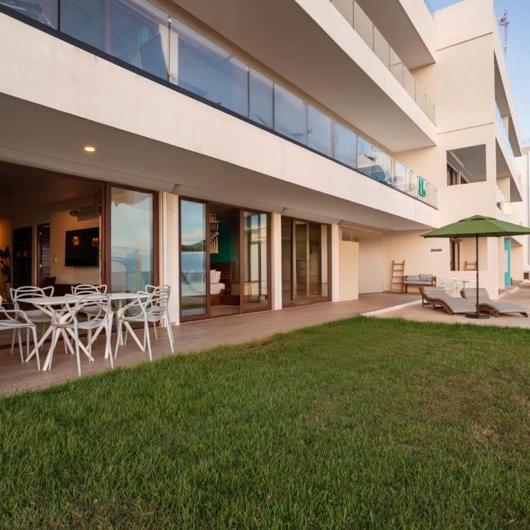Playa Norte Oceanfront Remote Work Plus Concierge - Three-Bedroom Apartment - 48