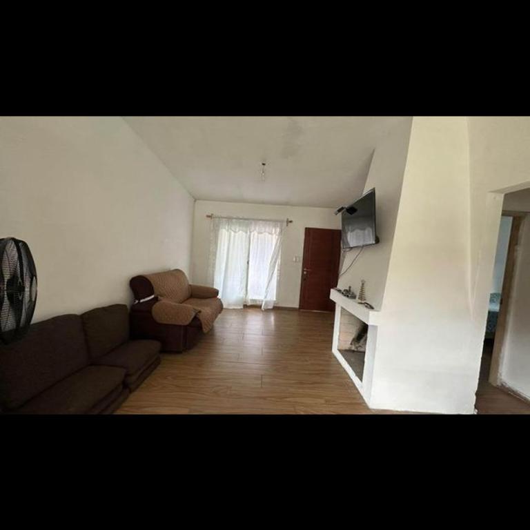 Casa con piscina balneario argentino - Casa de 2 dormitorios - 1