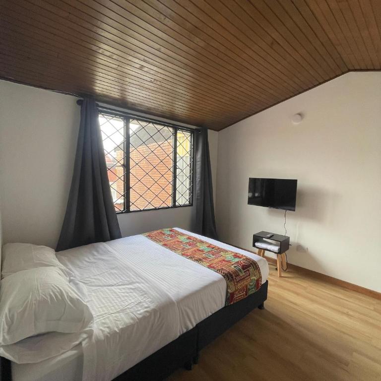 Bamuka Hostal - Habitación Doble con baño compartido - 6
