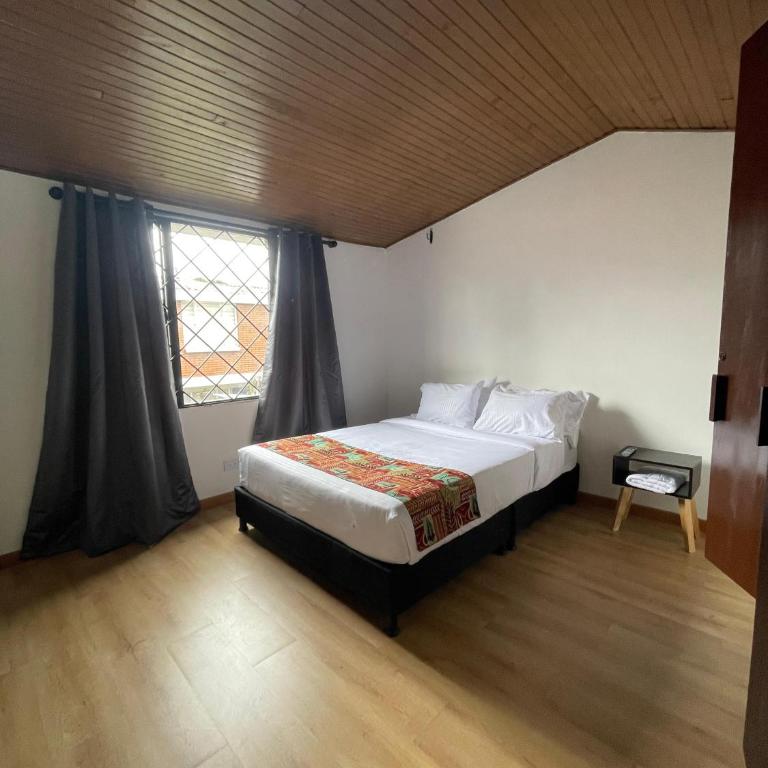 Bamuka Hostal - Habitación Doble con baño compartido - 5