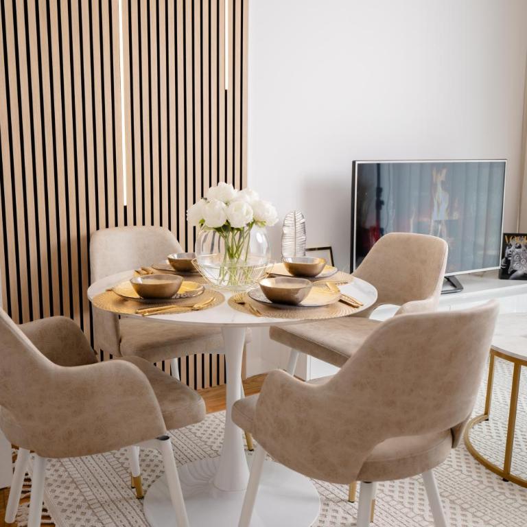 LUX apartmani Tuzla - Deluks Apartman sa 1 Spavaćom Sobom i Pogledom na Grad - 2