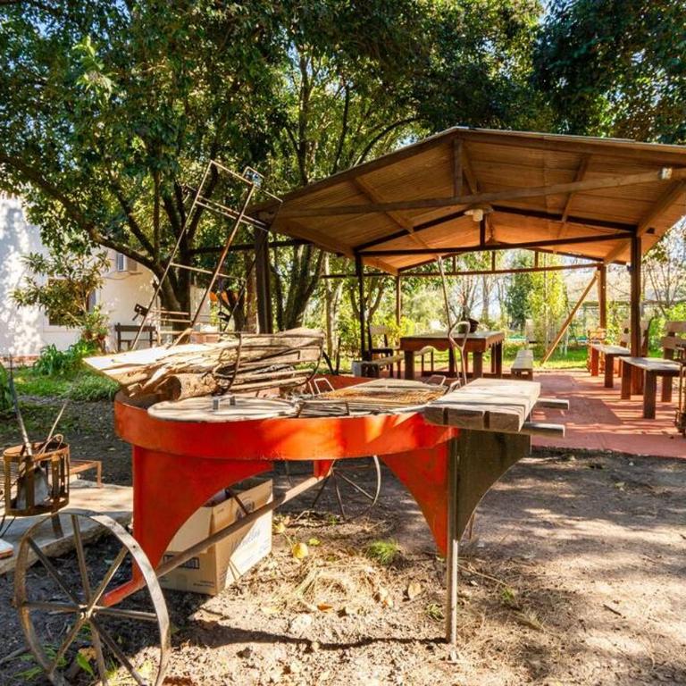 Casa Quinta con Pileta para hasta 8 Personas - Casa de 3 dormitorios - 2