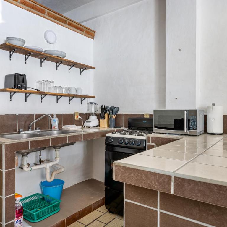 Apartments Olas Altas Romantic Zone of Puerto Vallarta - One-Bedroom Apartment with Balcony - 7
