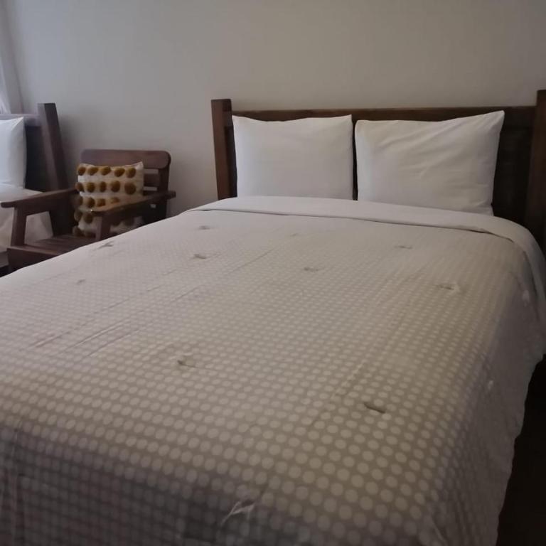 Posada Sancris - Quadruple Room with Bathroom - 1