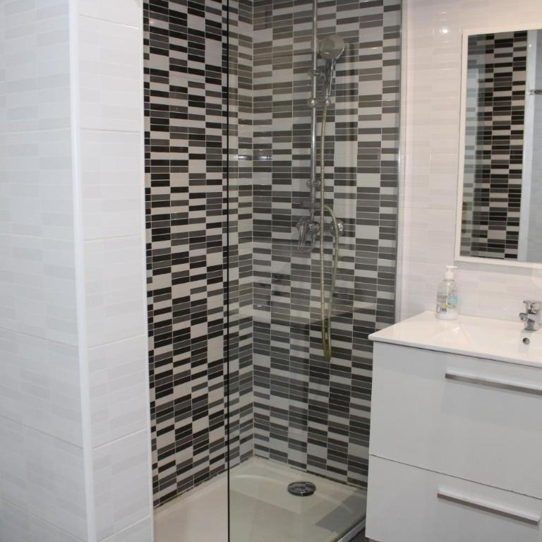 María montessori, pedagoga - Apartment - 1