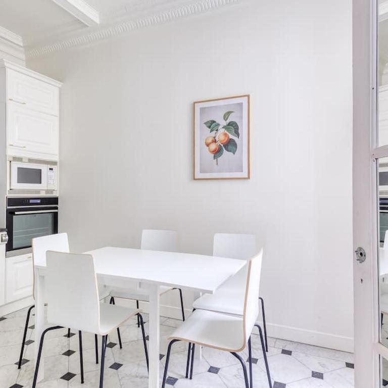 Apt familial proche Tour Eiffel - Appartement 3 Chambres - 12