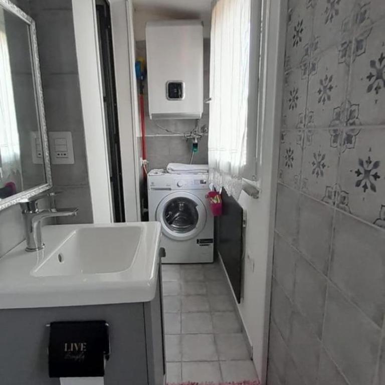Samuele Home - Appartamento con 2 Camere da Letto - 2