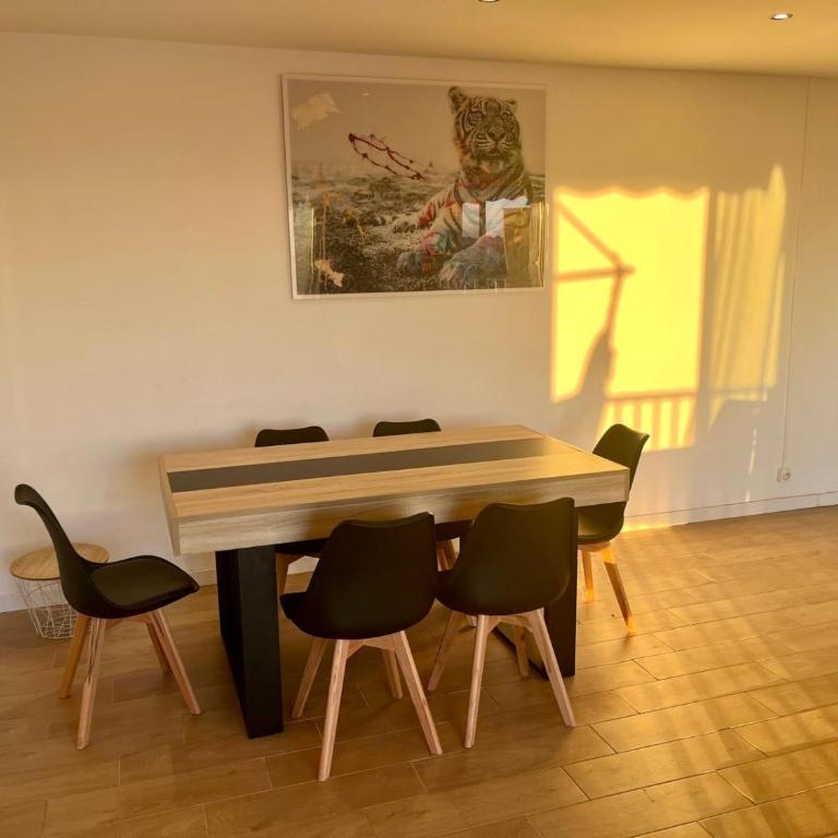 Appartement spacieux 3 chambre 5min du corsica - Three-Bedroom Apartment - 20