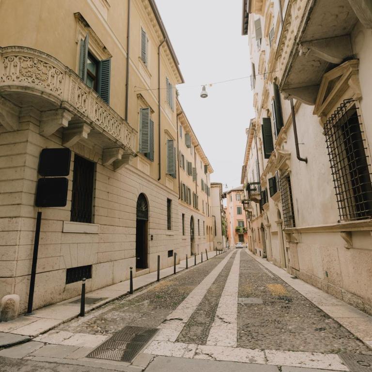 Piazza Erbe Luxury Apartment - Appartamento con 3 Camere da Letto - 27