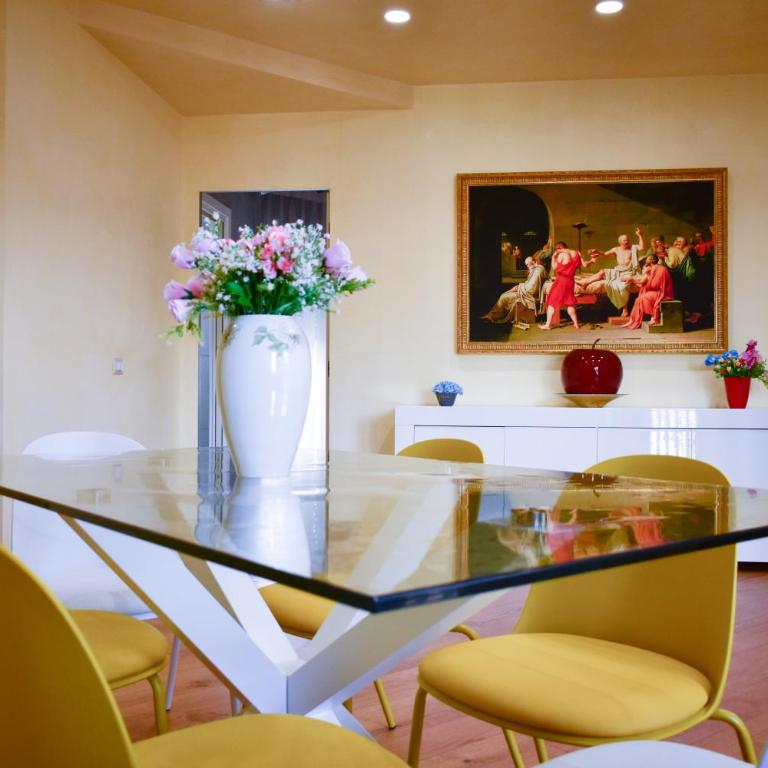 Domus DiDio - Three-Bedroom Apartment - 1