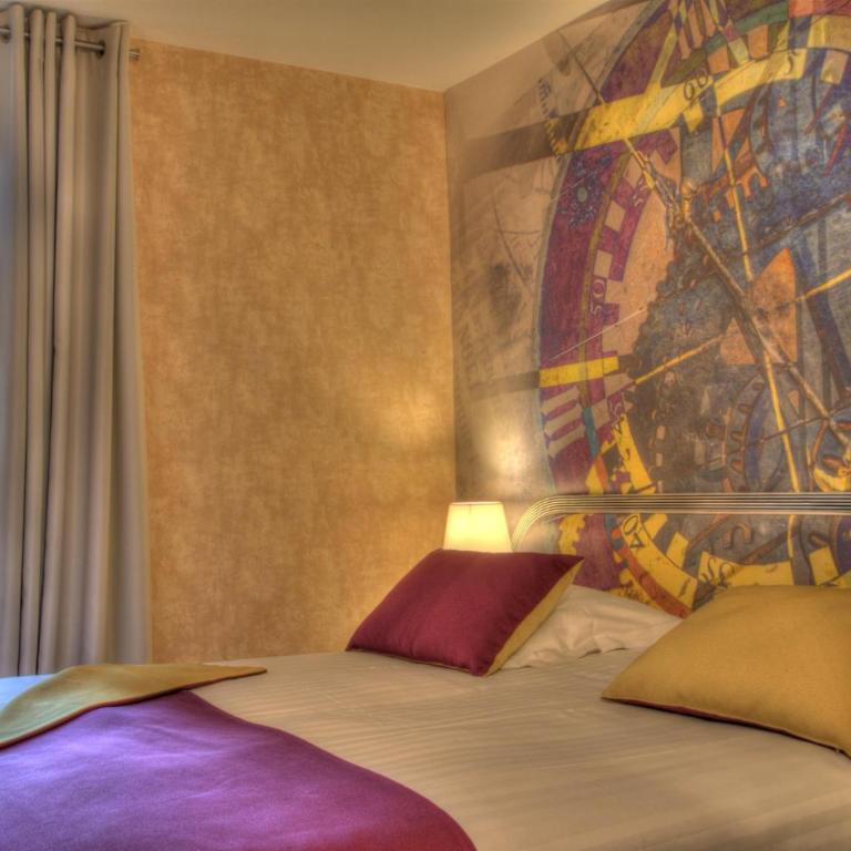 Hotel Cathédrale - Chambre Double avec Vue sur la Cathédrale - 1