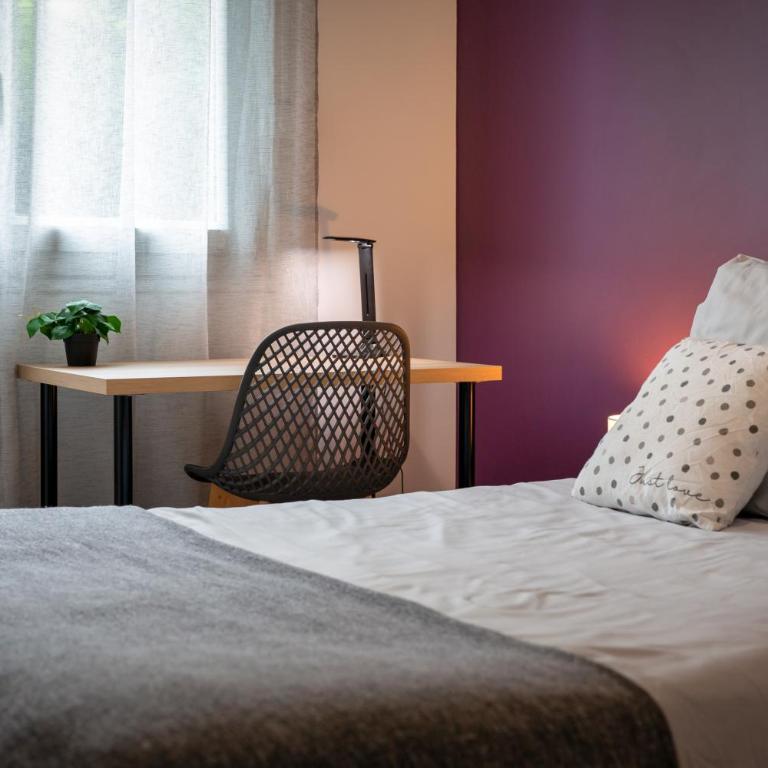 Appartement tout confort - Parking privé gratuit - Three-Bedroom Apartment - 28