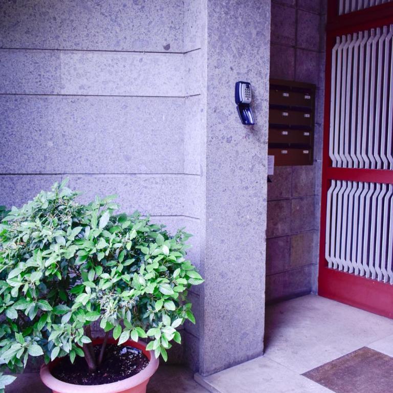Domus DiDio - Three-Bedroom Apartment - 46