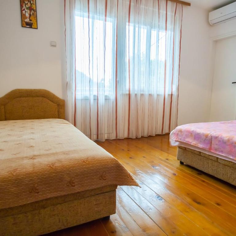 Rooms Molabeciri - Dvokrevetna Soba sa Bračnim Krevetom i Balkonom (2 Odrasle Osobe + 1 Dete) - 6