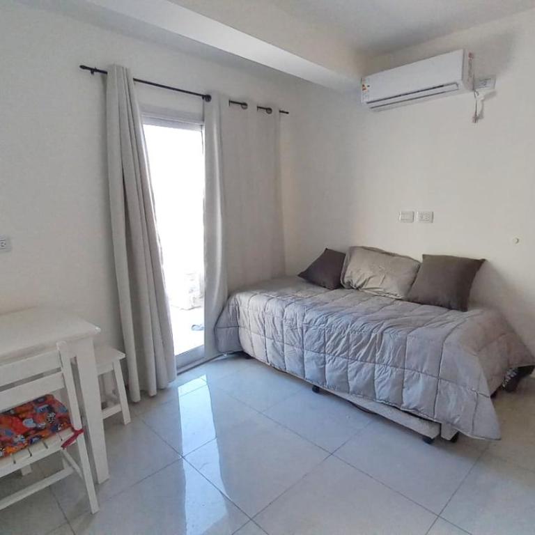Departamentos para 2-4 personas a minutos del estadio, nodo, y del centro de la capital - Apartamento de 1 dormitorio - 5