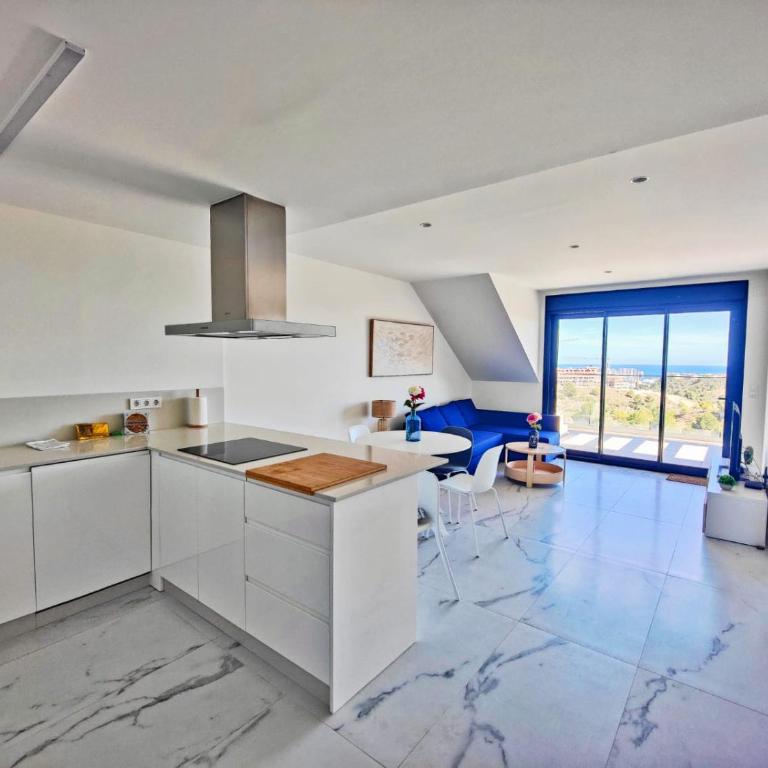 Vue spectaculaire sur Benidorm - Two-Bedroom Apartment - 3