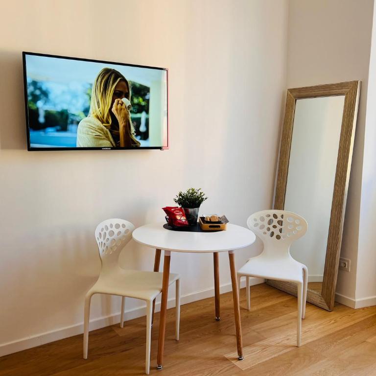 P&D Apartments Navigli - With a View - One-Bedroom House - 4