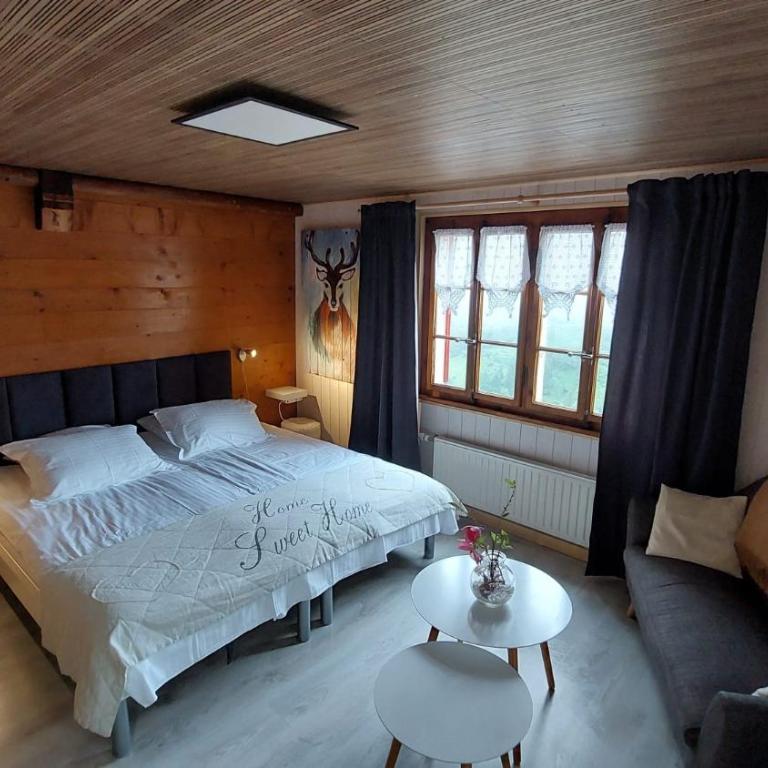 Auberge Restaurant les Aiguilles Rouges - Chambre Double ou Lits Jumeaux avec Salle de Bains Commune - 2