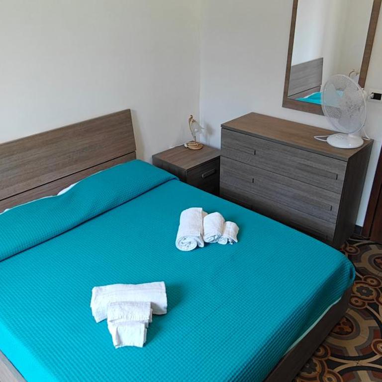 Giulio's Apartment - Two-Bedroom Apartment with Balcony - 2
