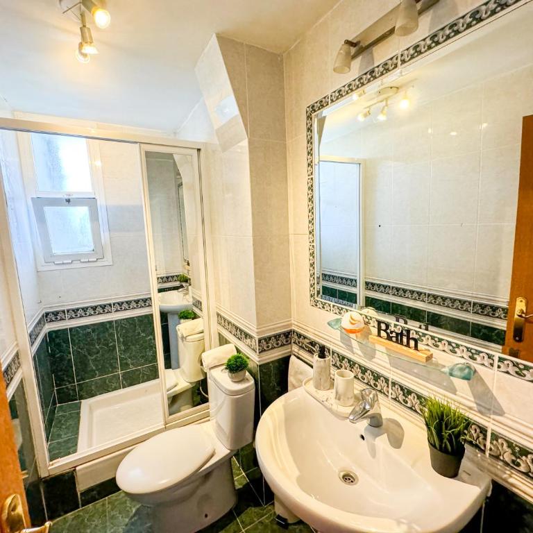 El Angel del Pilar Turistea - Two-Bedroom Apartment - 4