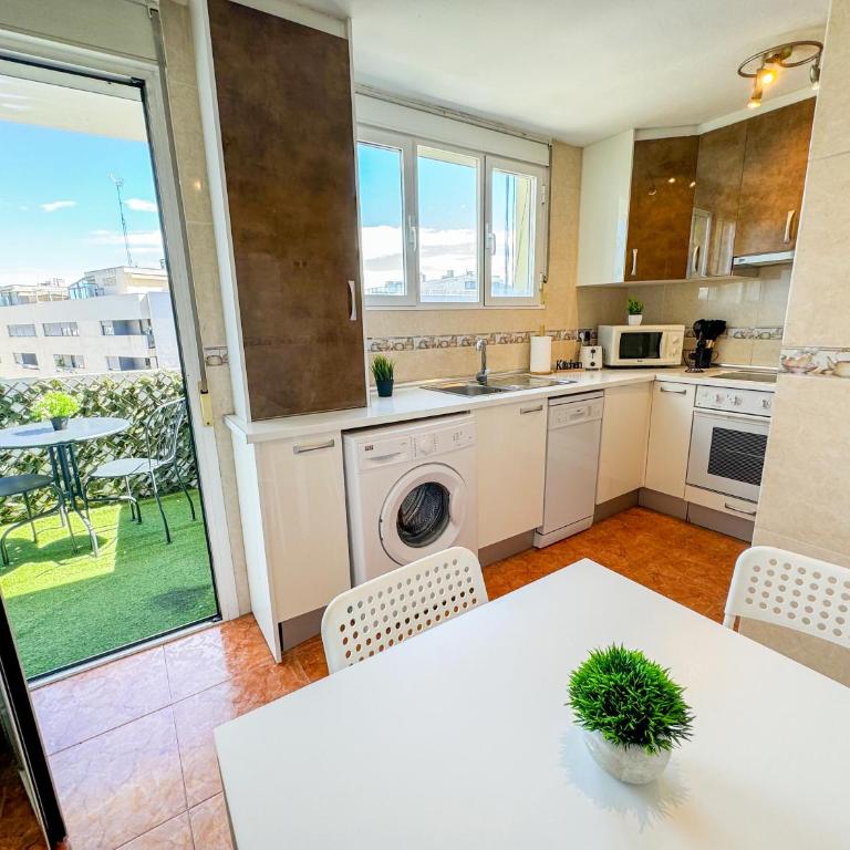 El Angel del Pilar Turistea - Two-Bedroom Apartment - 16
