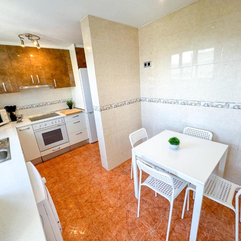 El Angel del Pilar Turistea - Two-Bedroom Apartment - 18