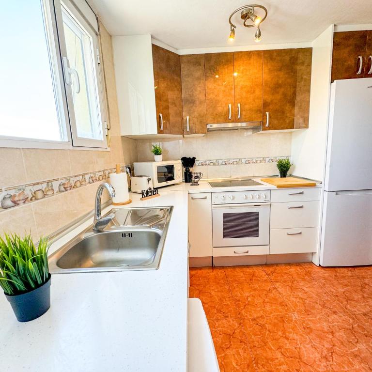 El Angel del Pilar Turistea - Two-Bedroom Apartment - 22