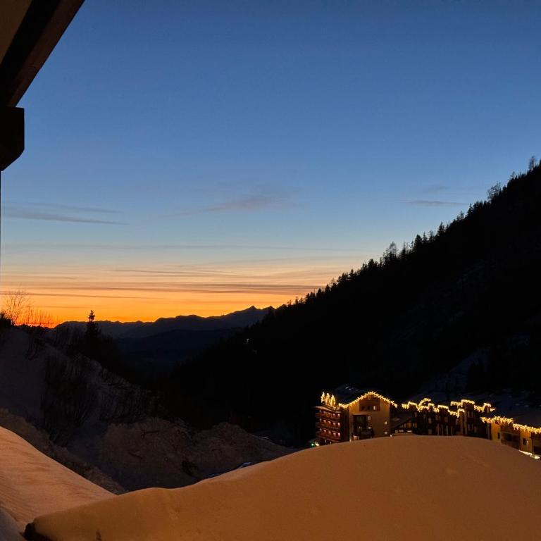 Ski Lodge Pampeago - Camera Matrimoniale Deluxe con Balcone - 6