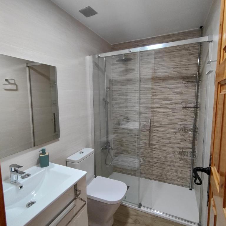 Gran Vista - Two-Bedroom Apartment with Balcony and Terrace - 8