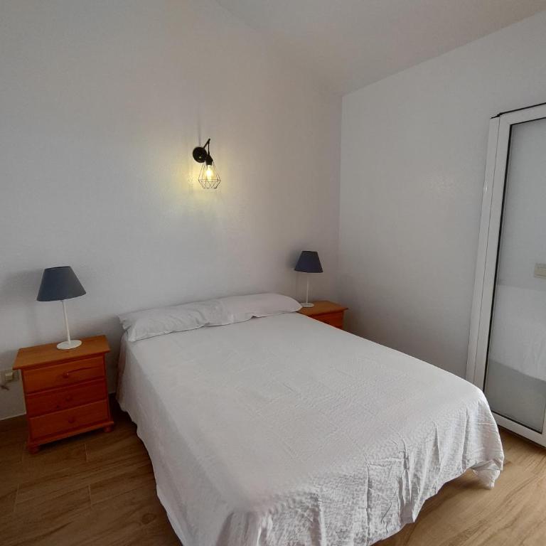 Gran Vista - Two-Bedroom Apartment with Balcony and Terrace - 9
