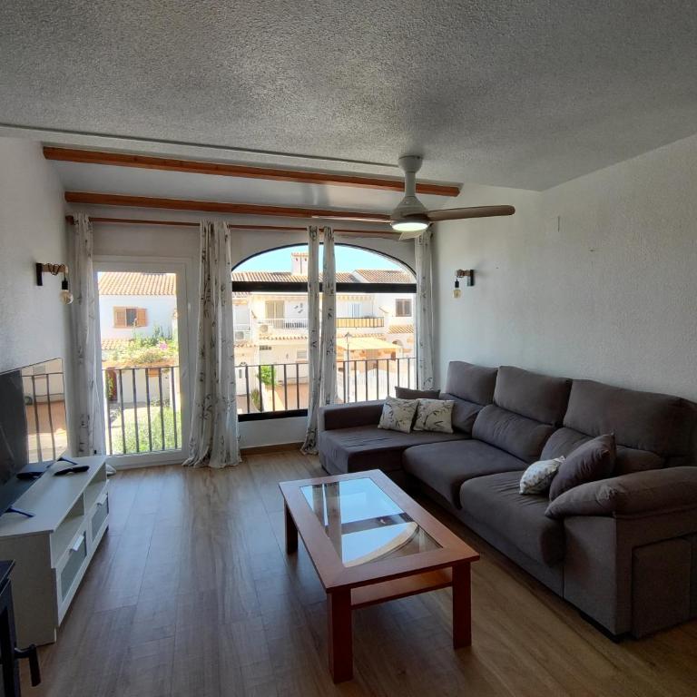 Gran Vista - Two-Bedroom Apartment with Balcony and Terrace - 32