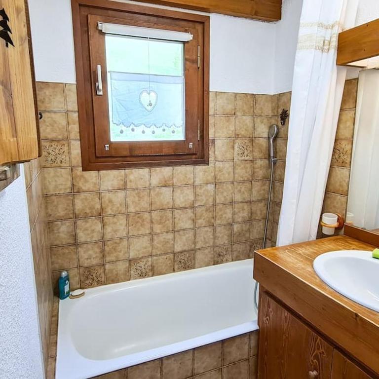 Exceptional view of village and mountain - Appartement 1 Chambre - 13