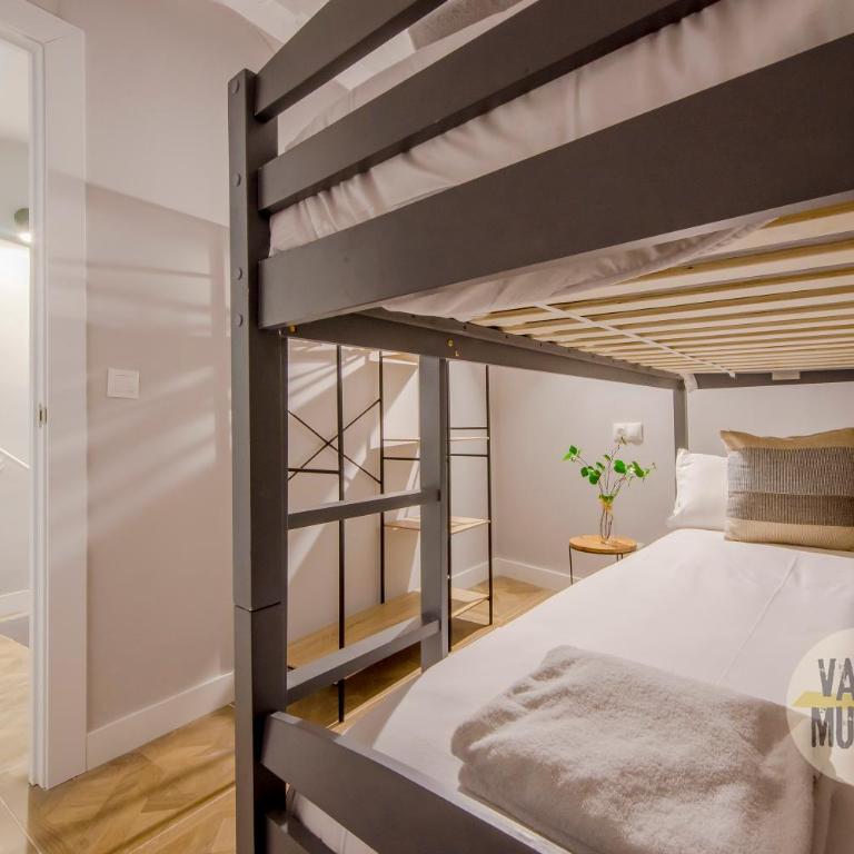 Confortable Apt para 9pax en el centro de Madrid E3 - Apartment - 24