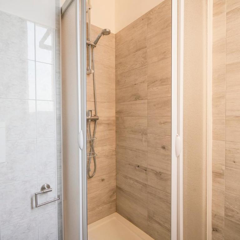 GuestHost - Mareluce Seaview Apartment - Apartment with View and Balcony - 24